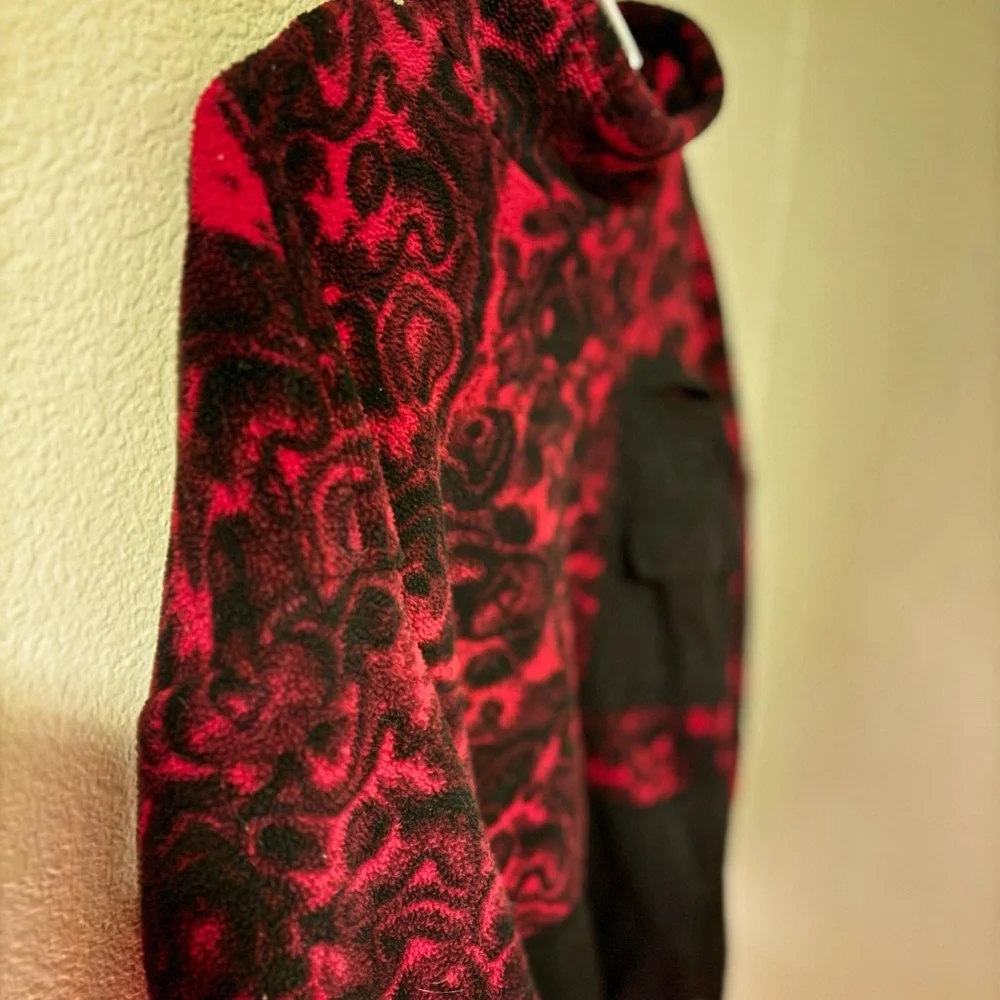 RARE North Face Men's 94 Rage Fleece Pullover Rose Red and Black